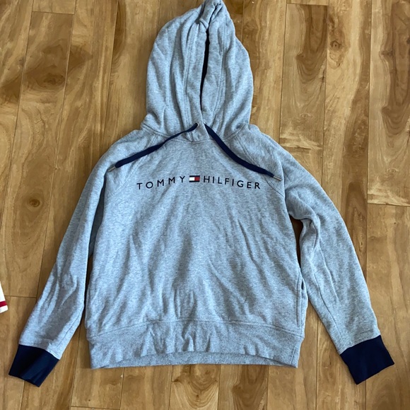 Tommy Hilfiger Hoodie - Picture 1 of 4